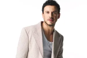 Buray ikinci dəfə evlənir