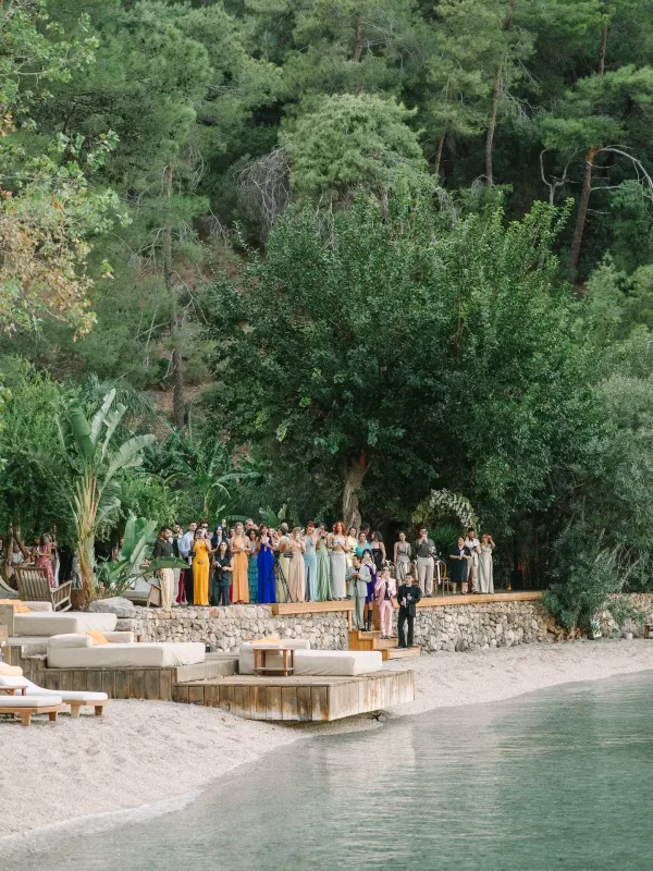 Tolqa Akış evləndi