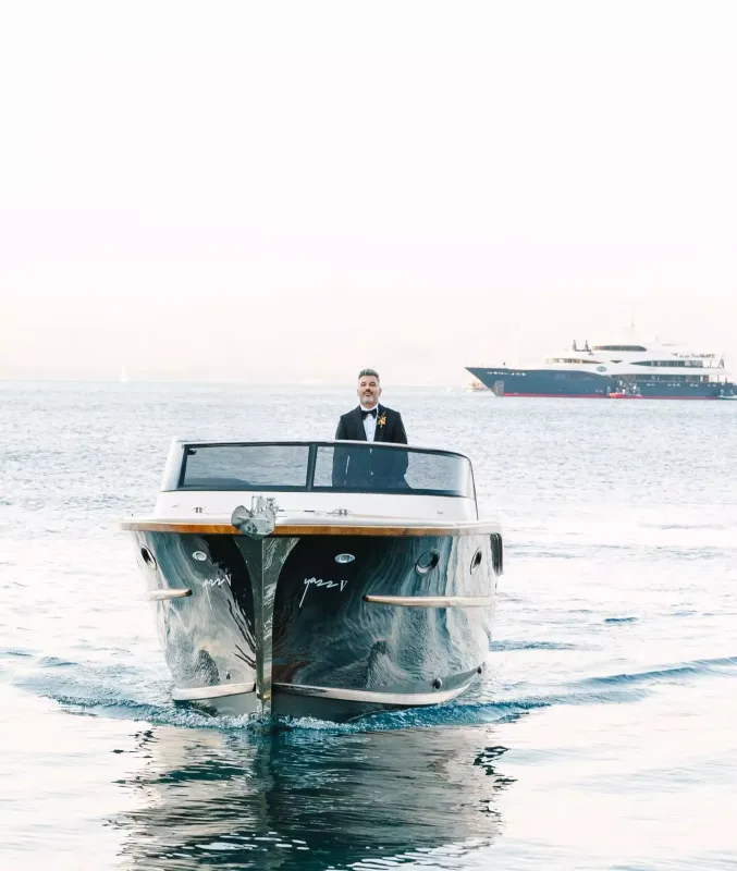 Tolqa Akış evləndi