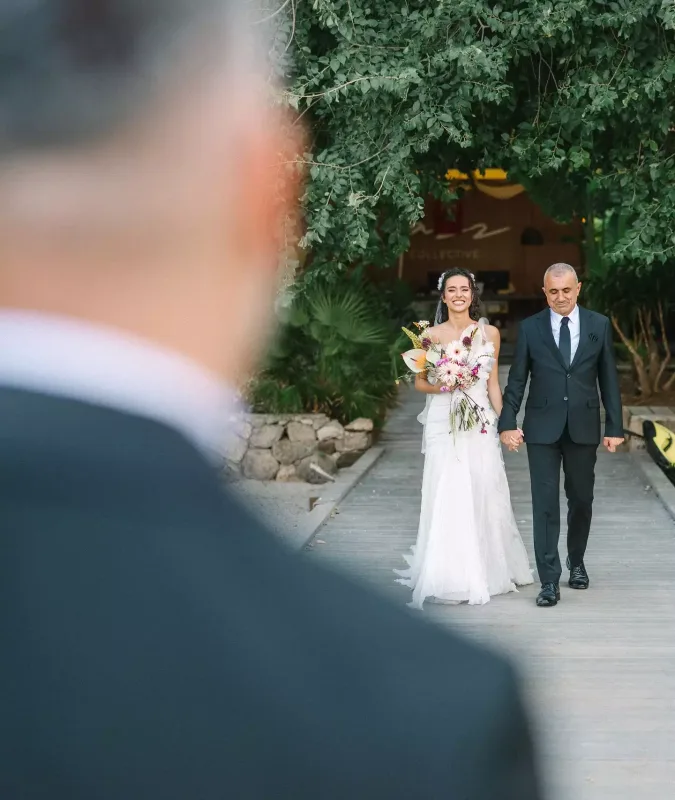 Tolqa Akış evləndi