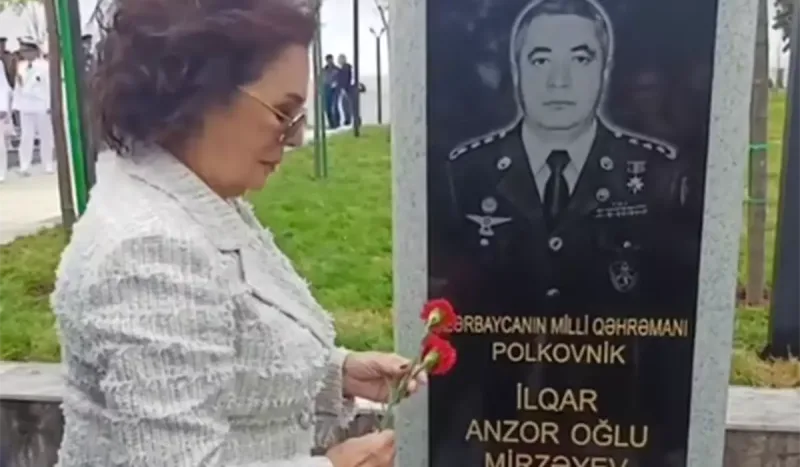 Hülya Koçyiğit də Memorial Məzarlığını ziyarət etdi