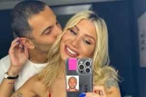 İrem Derici nişanlanır