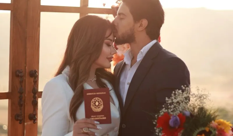 “Çətin anlarımda yanımda olmusan”