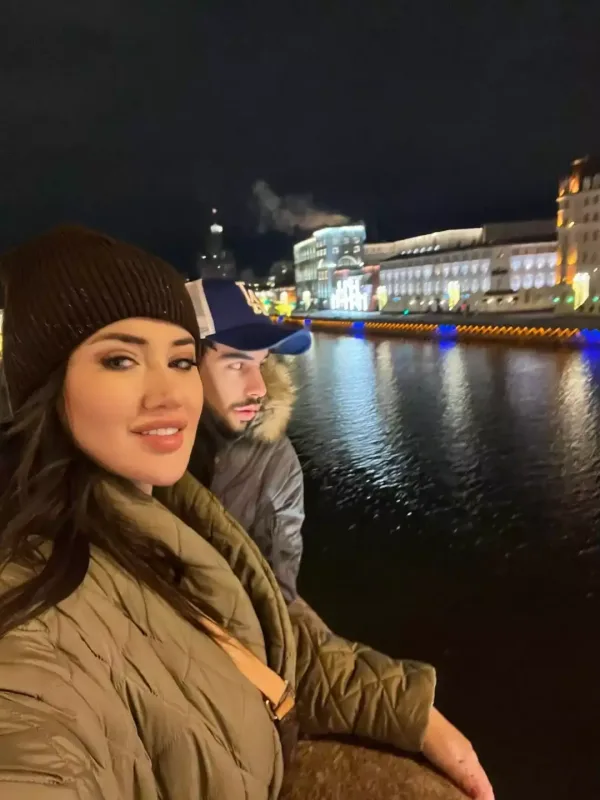 “Çətin anlarımda yanımda olmusan”