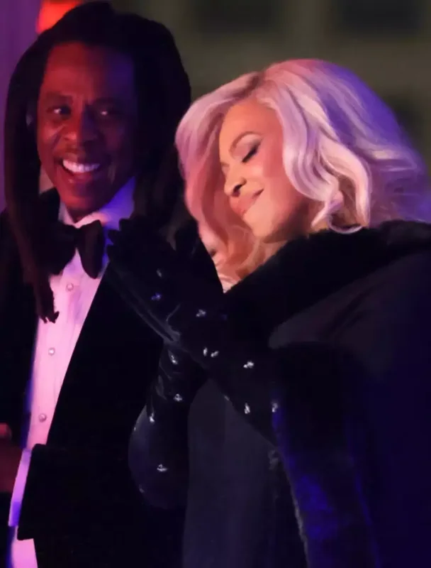 Beyons ərinin nənəsinin ad günündə