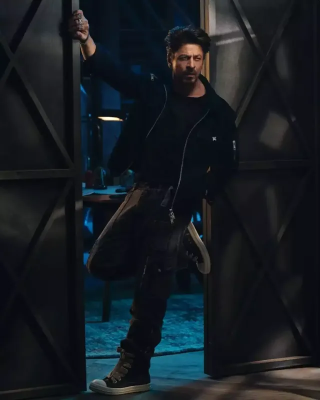 Şahrux Xan milyarder oldu