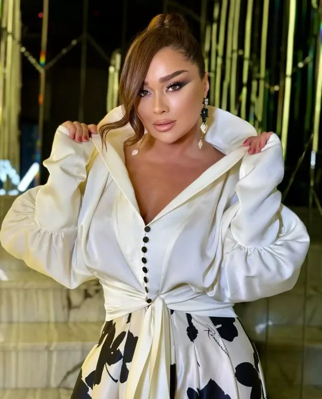 “Sosial şəbəkələrdəki hər şey yalandır, göstəriş üçündür”