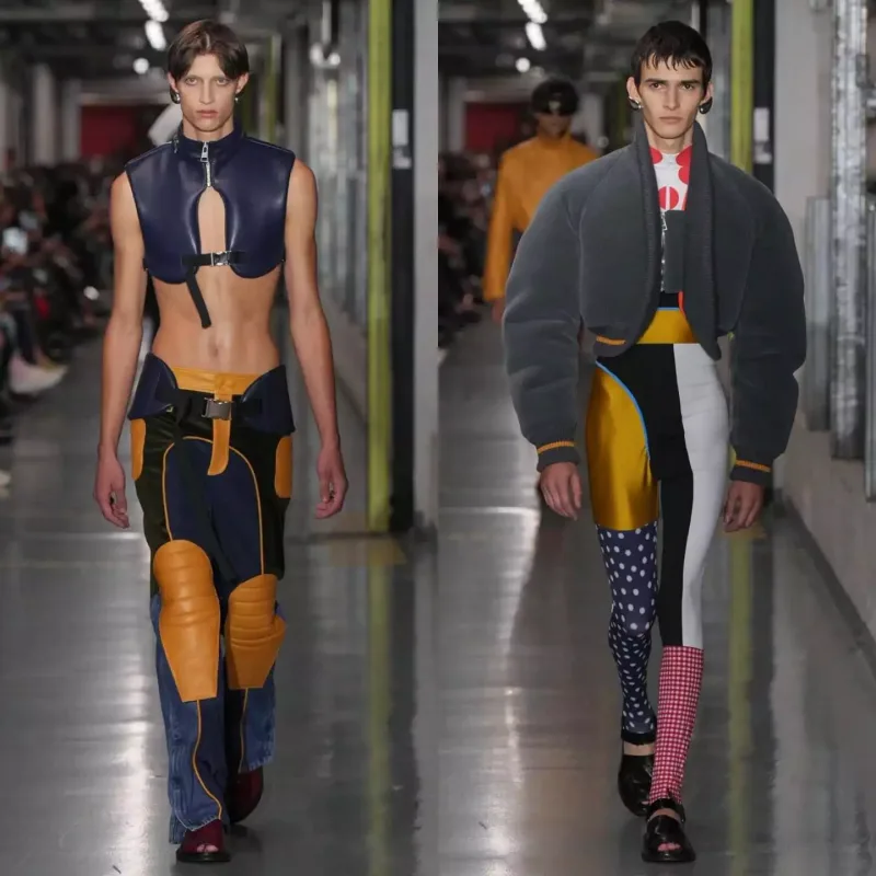 Qeyri-adi dəfilə...