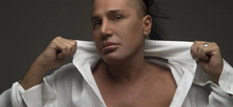 "Şou-biznesi təmizləmək lazımdır, bazara oxşayır"