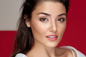 İlin ən gözəl qadını seçildi