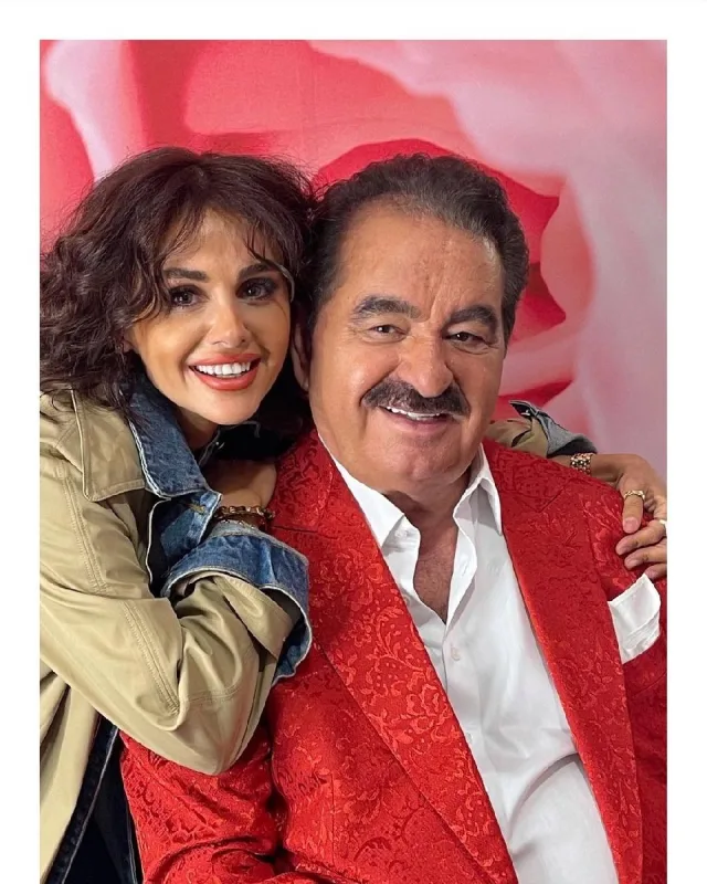 Günel Tatlısəslə bir arada: "Mənəvi atamdır"