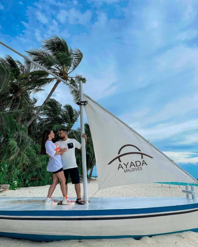 Turalla Elmira istirahətinə 20 min xərclədi