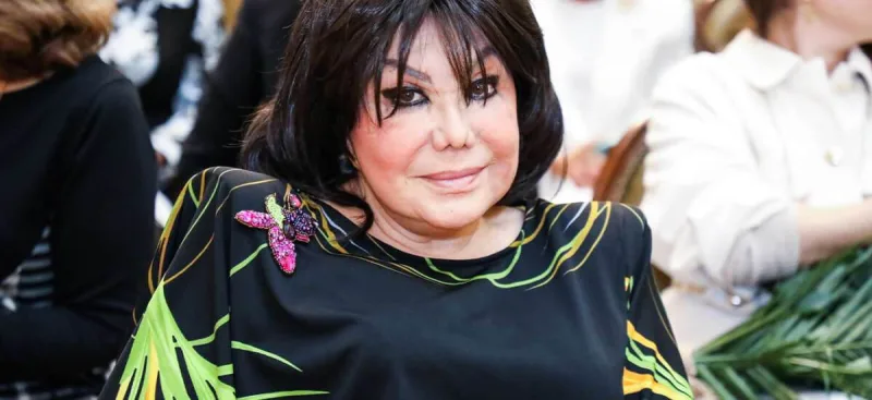 Flora Kərimova daha 5 nəfəri məhkəməyə verir