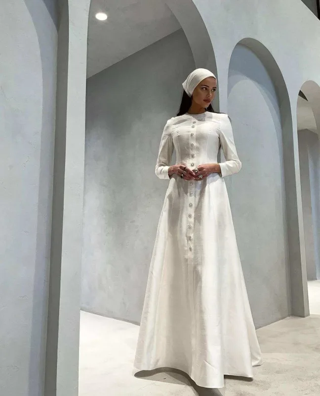 Rusiyanın məşhur modeli İslamı qəbul etdi