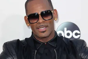 Adı seksual zorakılıqda hallanan ulduzun hesabları bloklandı