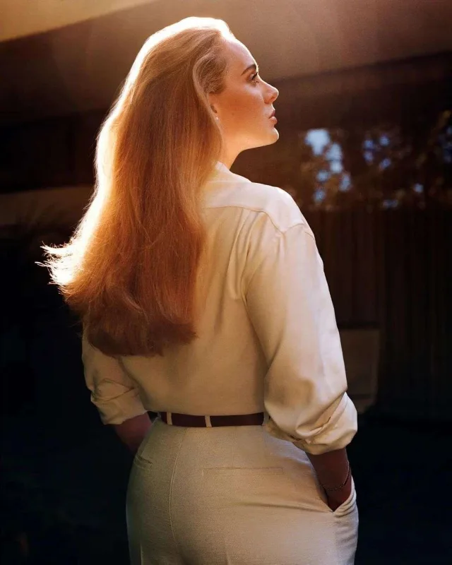 Eyni anda iki ölkənin “Vogue” siması oldu