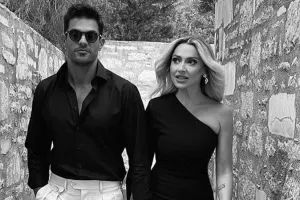 Hadise ilk dəfə sevgilisi ilə fotosunu paylaşdı