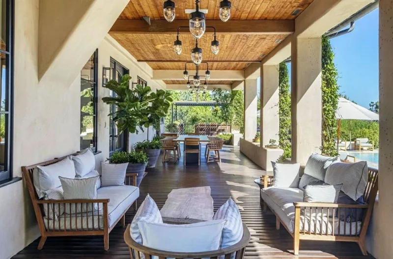 Evlərini 35 milyona satırlar