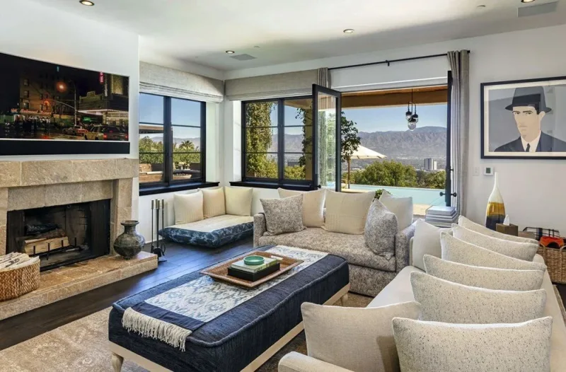 Evlərini 35 milyona satırlar