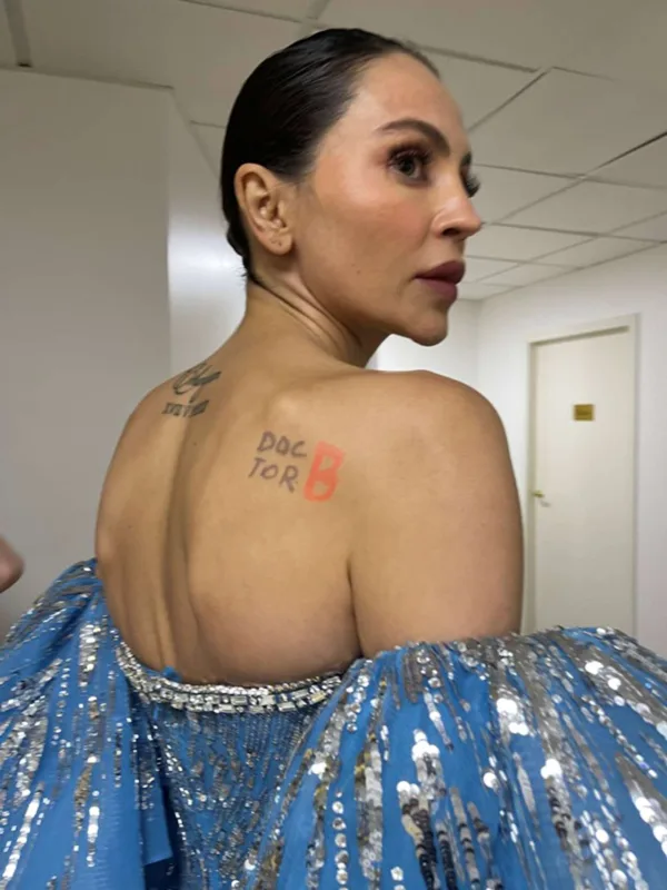 “Yeni sinəmlə özümü 18 yaşında hiss edirəm” - Günay