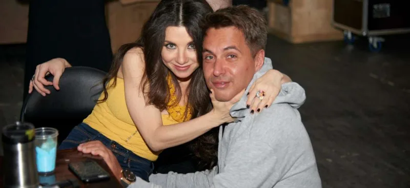 Səhnədə olarkən ərinin qəza xəbərini eşitdi