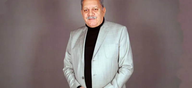 "İş tapa bilməyənlər müğənnilik edir"