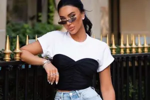 Təkcə çantası 3 min manatdan çoxdur...