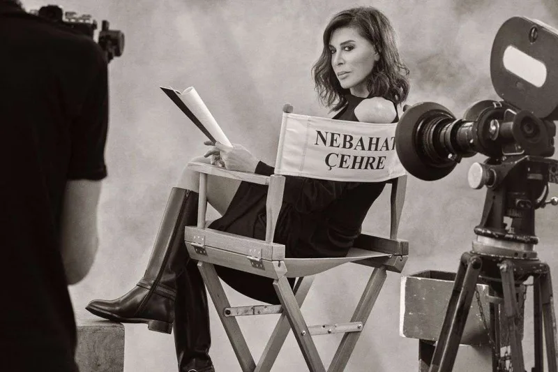 77 yaşlı Nebahat Çehredən fotosessiya