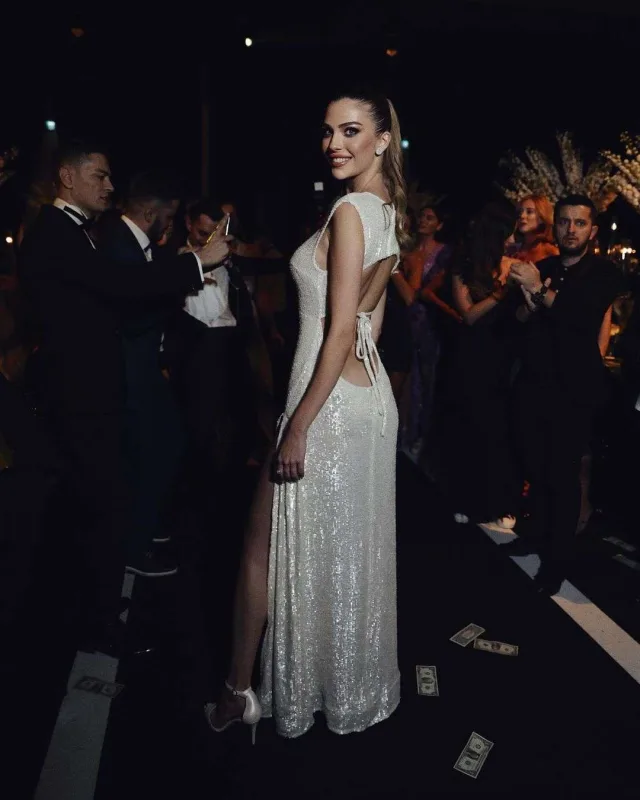 Qalmaqala səbəb olan gəlinlikdən danışdı