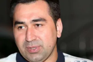 Elton “Əməkdar artist” oldu