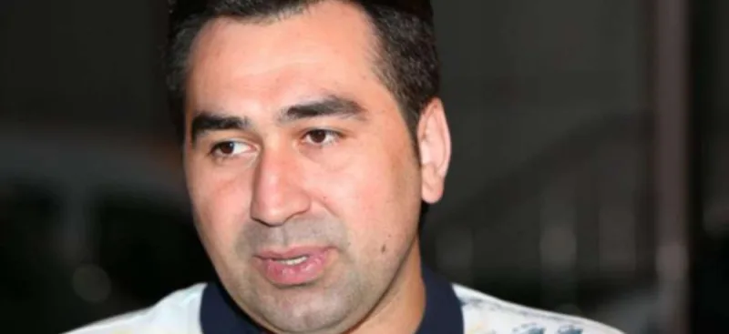 Elton “Əməkdar artist” oldu