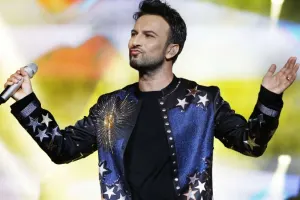 Tarkan sükutu pozur