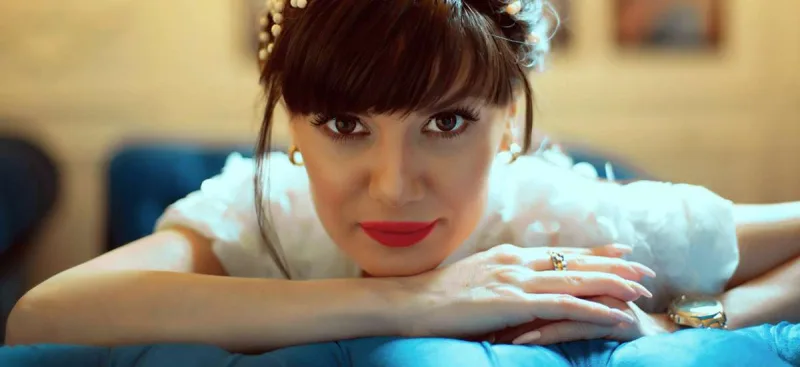 Tamaşaçısı Natavana sürpriz etdi