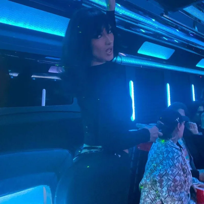 Bella Hadidin doğum günü əyləncəsi - FOTOLAR