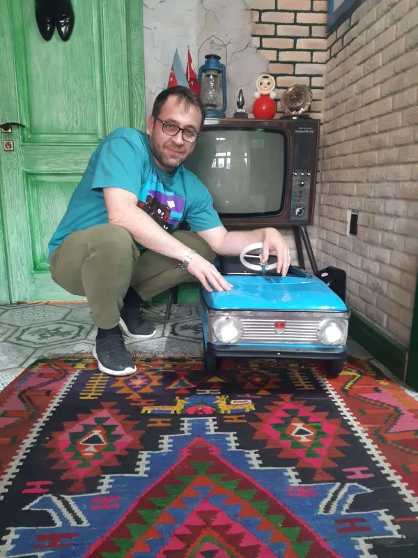 “Anam onu 5-ci mərtəbədən aşağı tulladı”