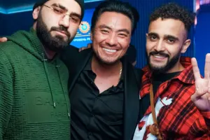 Beş illik dostuna 50 min dollar bağışladı