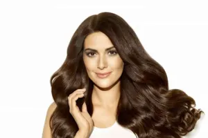 “Qüsursuz görüb qibtə etdiyin qadınlar səndən fərqli deyil”