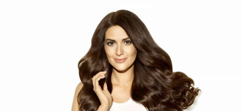 “Qüsursuz görüb qibtə etdiyin qadınlar səndən fərqli deyil”