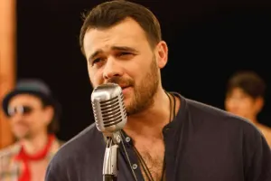 Xəzərin sahilində qış konserti verəcək