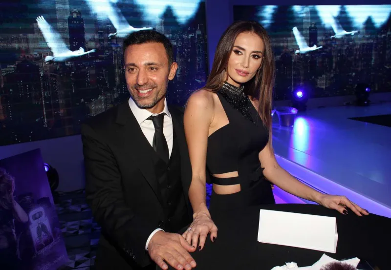 Keçmiş xanımına qadağa qoydu