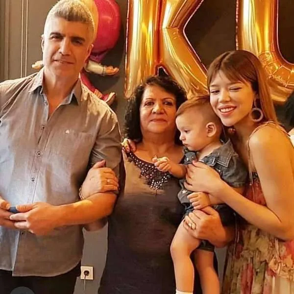 “Sən övladsan, kredit kartı deyilsən” - Özcandan oğluna