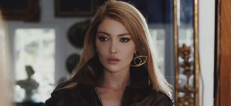 “Sevgili olmadan öncə “qardaş” deyirdim”