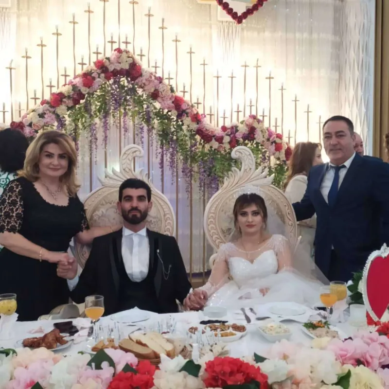 “Yuxu kimi”nin aktyoru evləndi - FOTOLAR