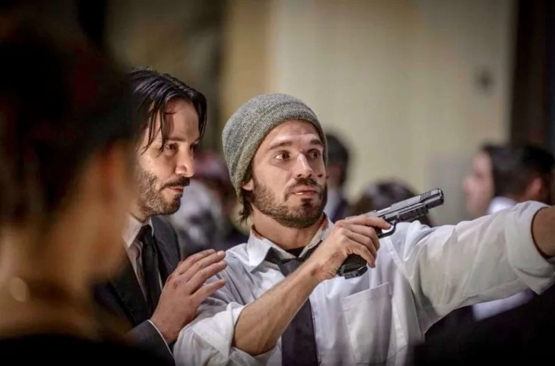 İşçilərinə 45 minlik saat aldı