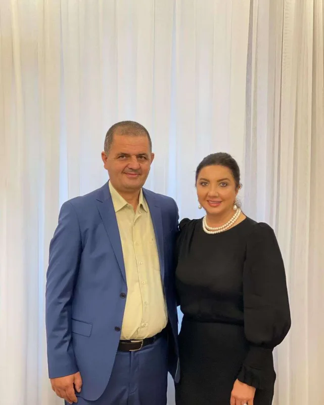 “Hər qazanın öz qapağı” – Nazilə ərindən yazdı