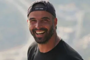 “Erkan Özerman müşahidə apardıqdan sonra əxlaqsız təklif edir”