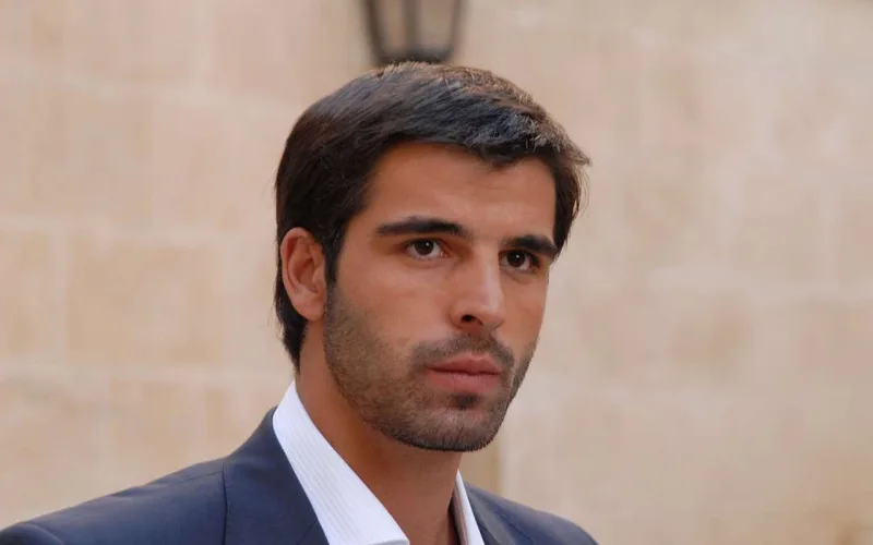 “Erkan Özerman müşahidə apardıqdan sonra əxlaqsız təklif edir”