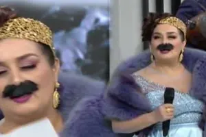 Elza bığ taxıb efirə çıxdı