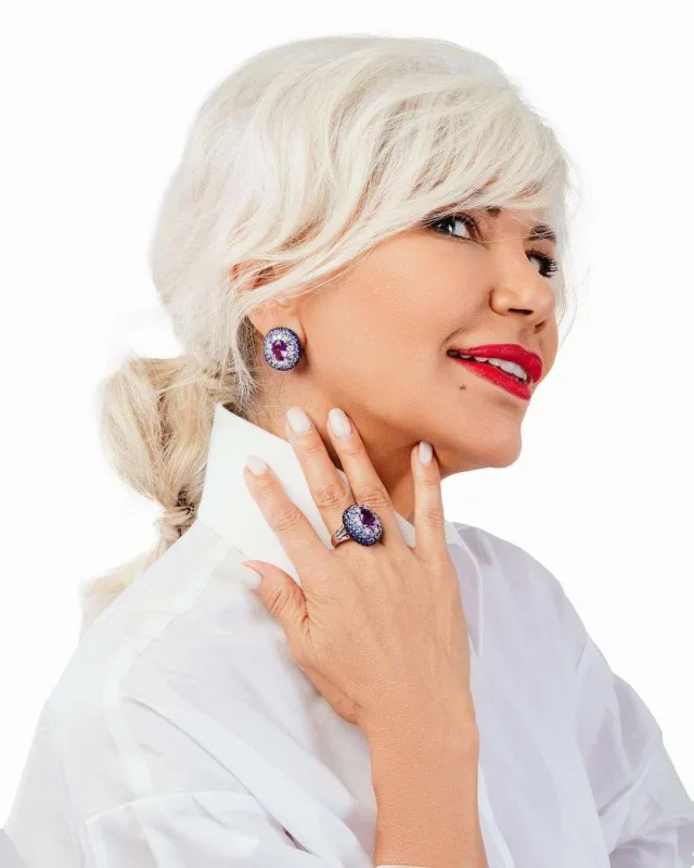 Onun 61 yaşı var... - FOTOLAR