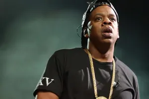 İnstaqram açıb, bir gün sonra bağladı